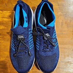 NEW Women's Comfort Wear Shoes _ Size 39